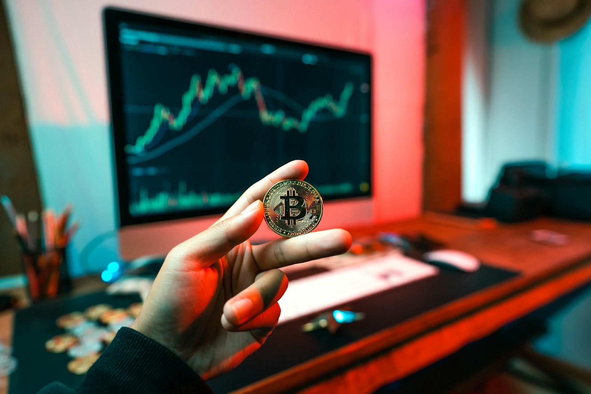EU Tightens Grip on Crypto Industry with MiCA Licences: Tether and Binance Sidelined